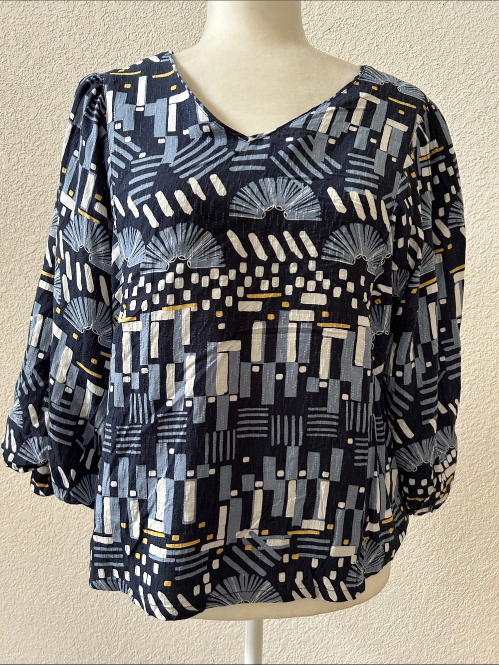 White Stuff top M 3/4 puff sleeve Resort wear Blue NWOT